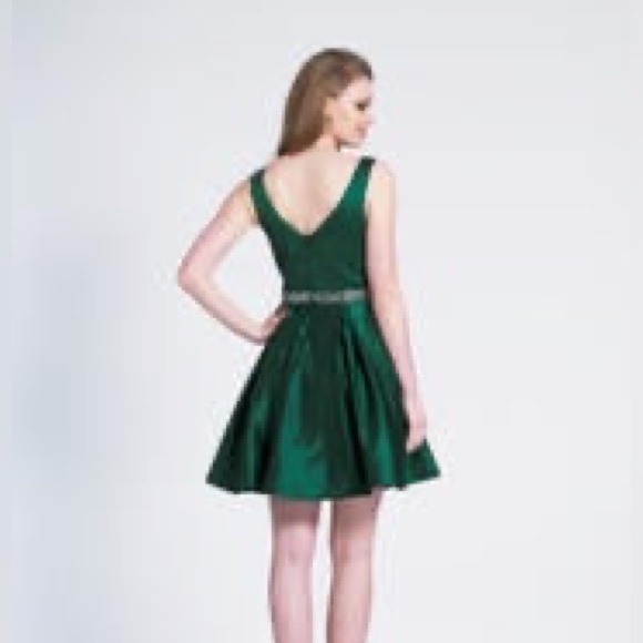 Dave and Johnny 3854 Emerald Short Dress - Picture 2 of 2